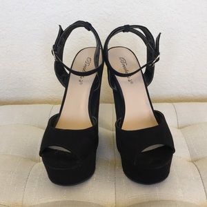 Women’s platform shoes